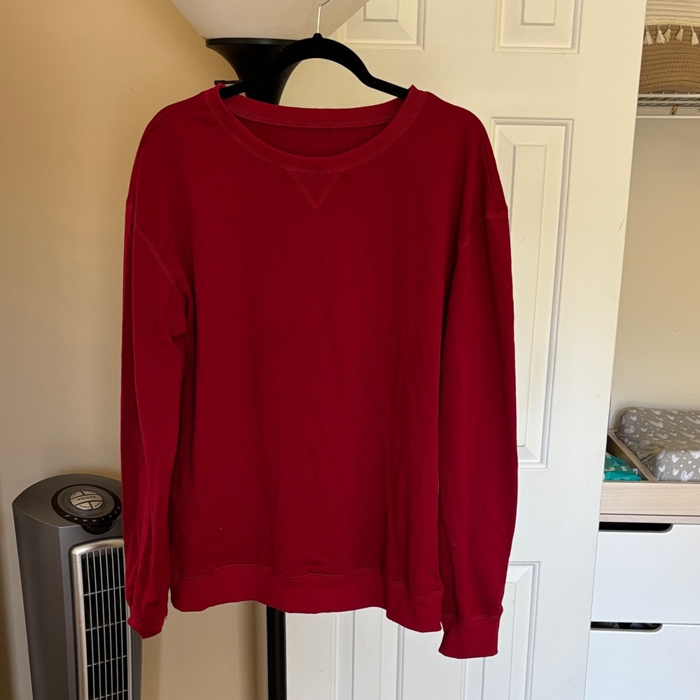 UNISEX CLASSIC RED OVERSIZED KNIT CREW SWEATER (heavy material for winter)